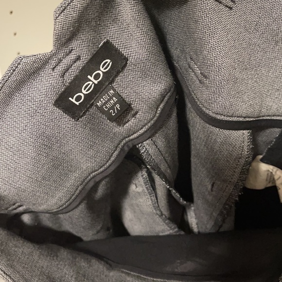 Size 2p Bebe pants - Picture 3 of 4